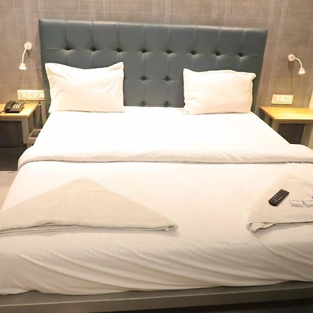 Hotel Arc Palace Bhiwandi エクステリア 写真