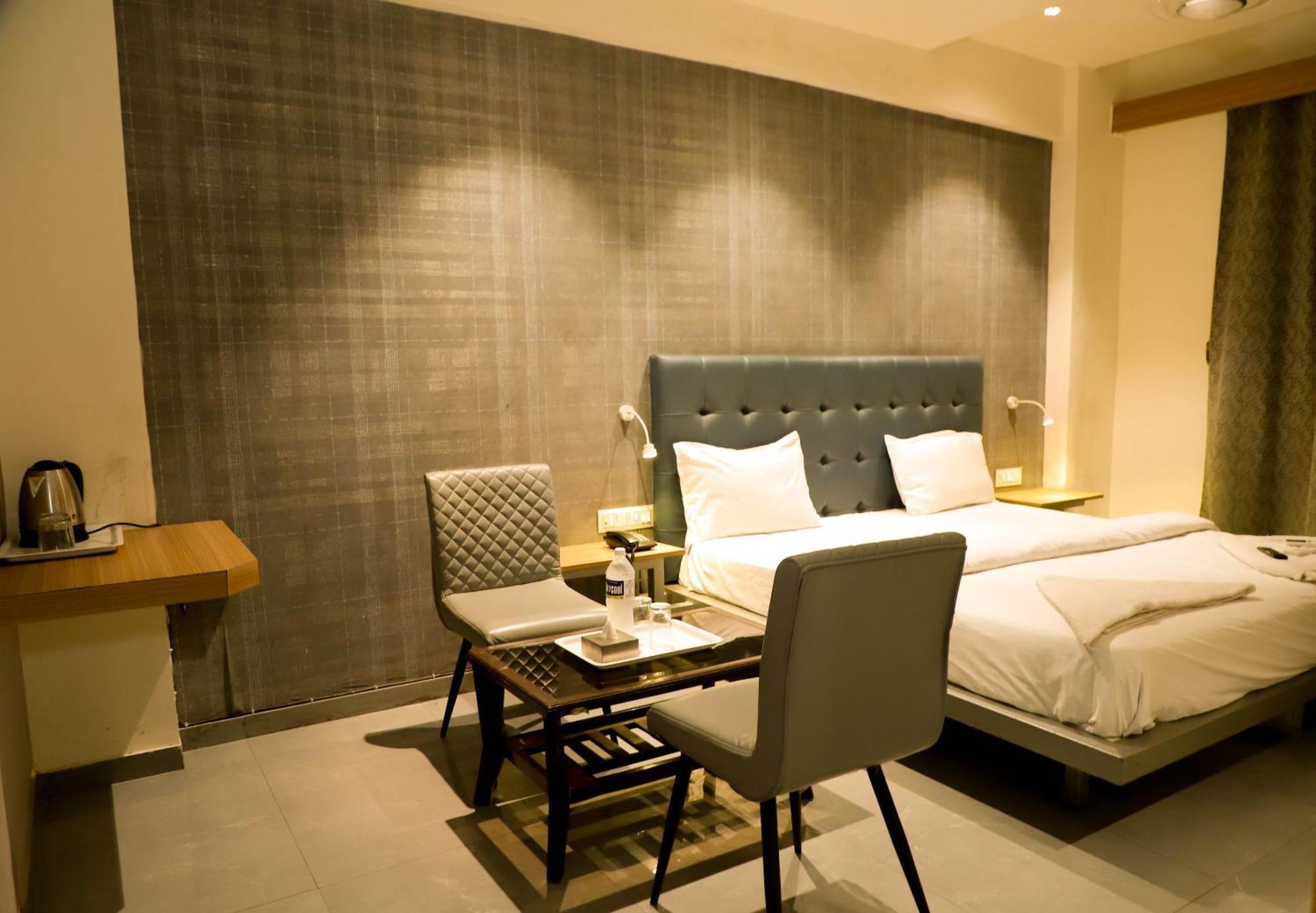 Hotel Arc Palace Bhiwandi エクステリア 写真