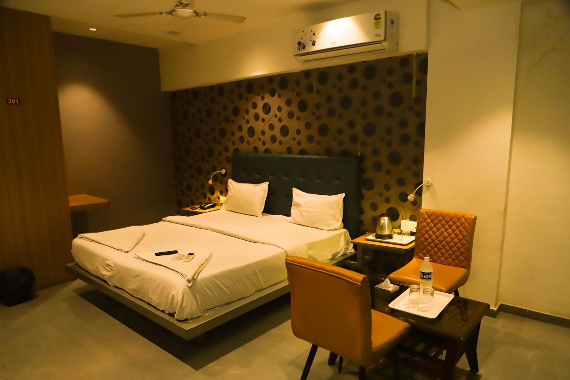 Hotel Arc Palace Bhiwandi エクステリア 写真