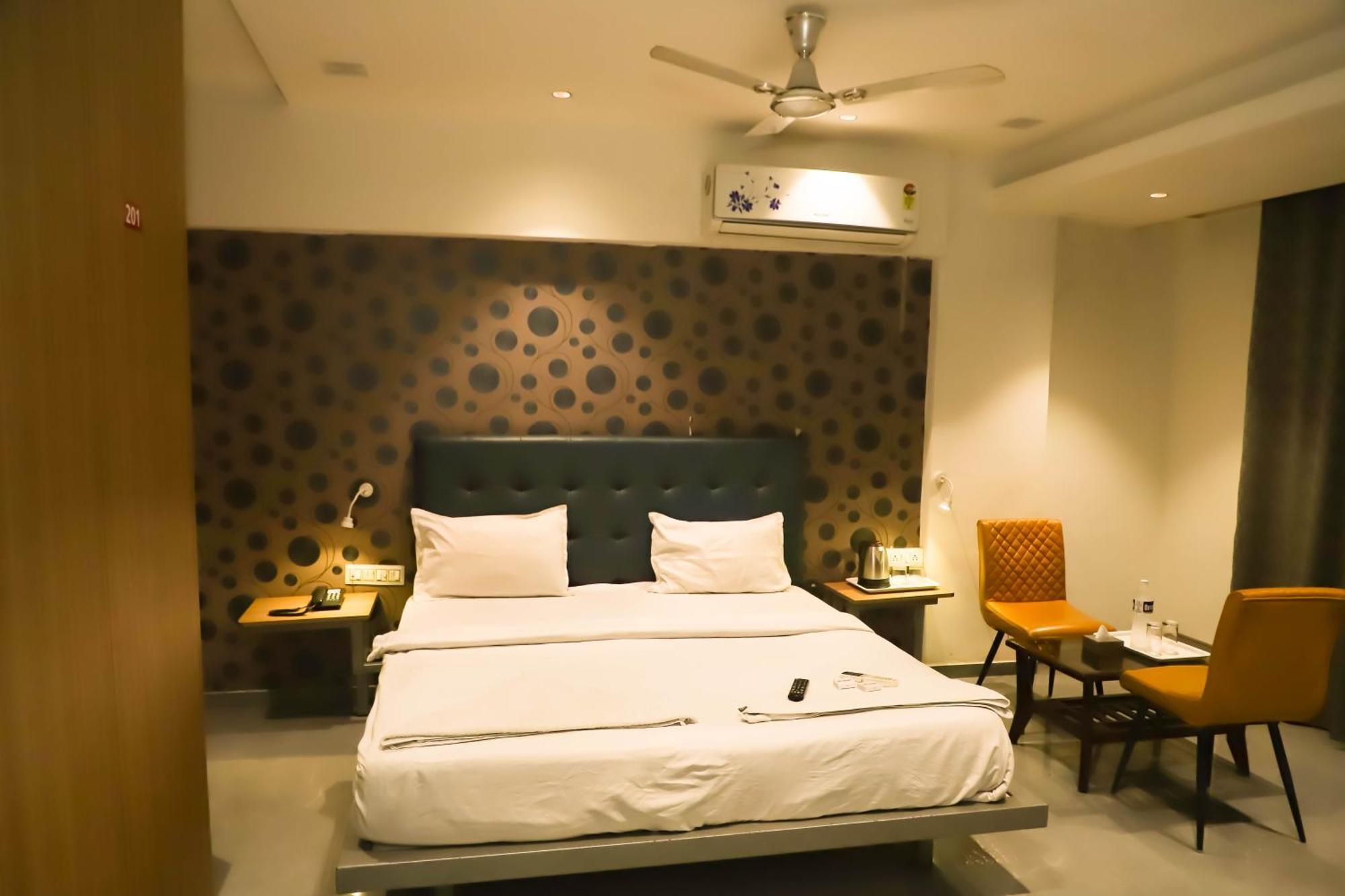 Hotel Arc Palace Bhiwandi エクステリア 写真