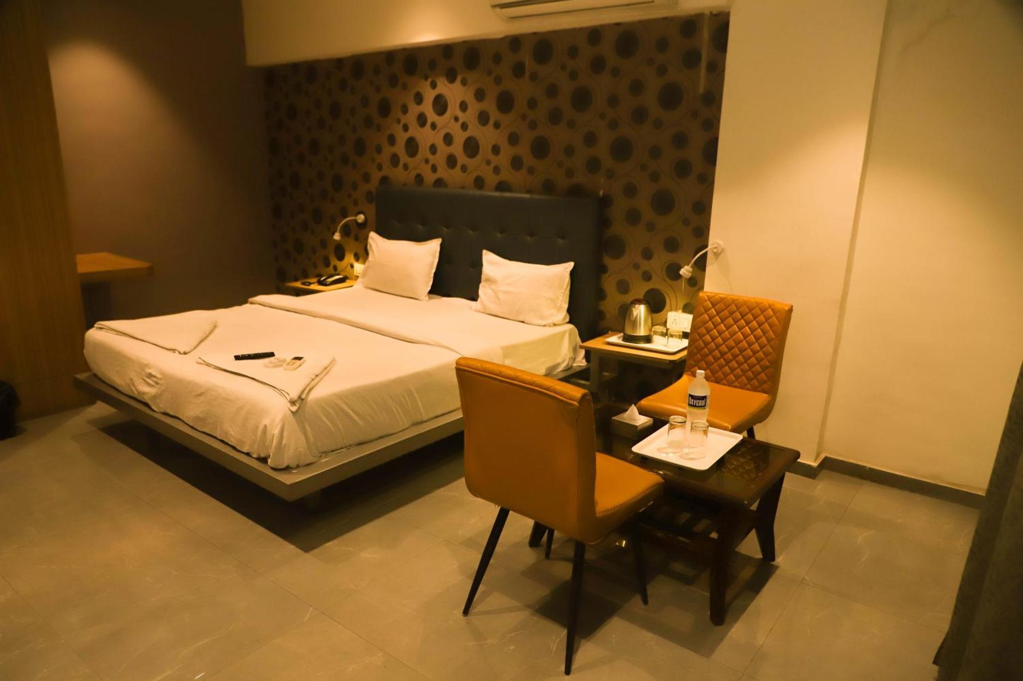 Hotel Arc Palace Bhiwandi エクステリア 写真