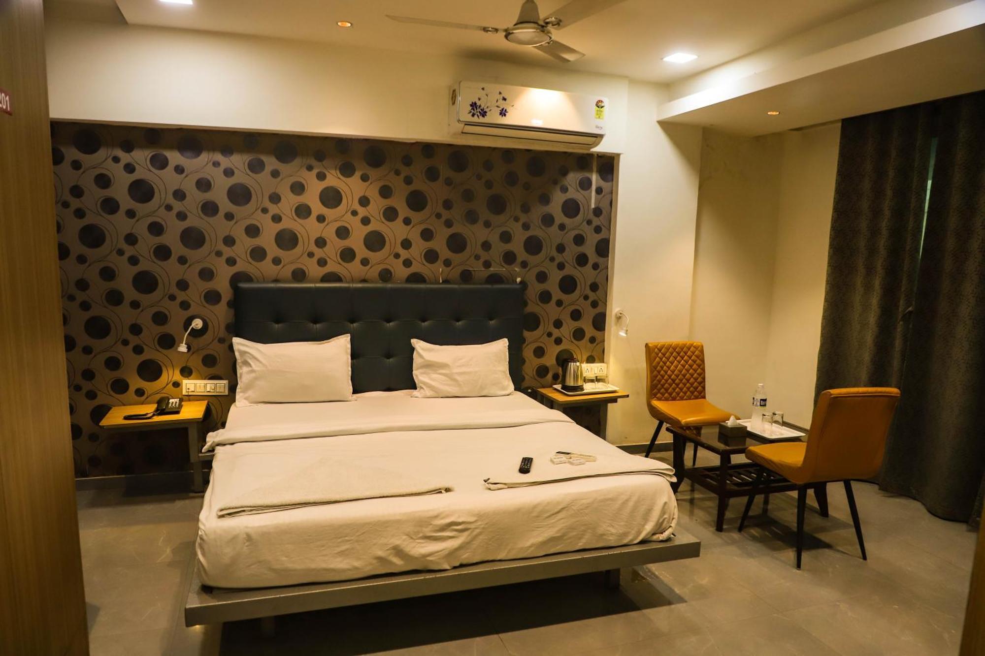Hotel Arc Palace Bhiwandi エクステリア 写真