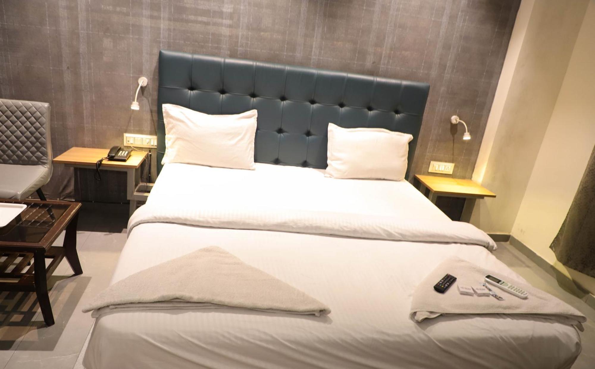 Hotel Arc Palace Bhiwandi エクステリア 写真
