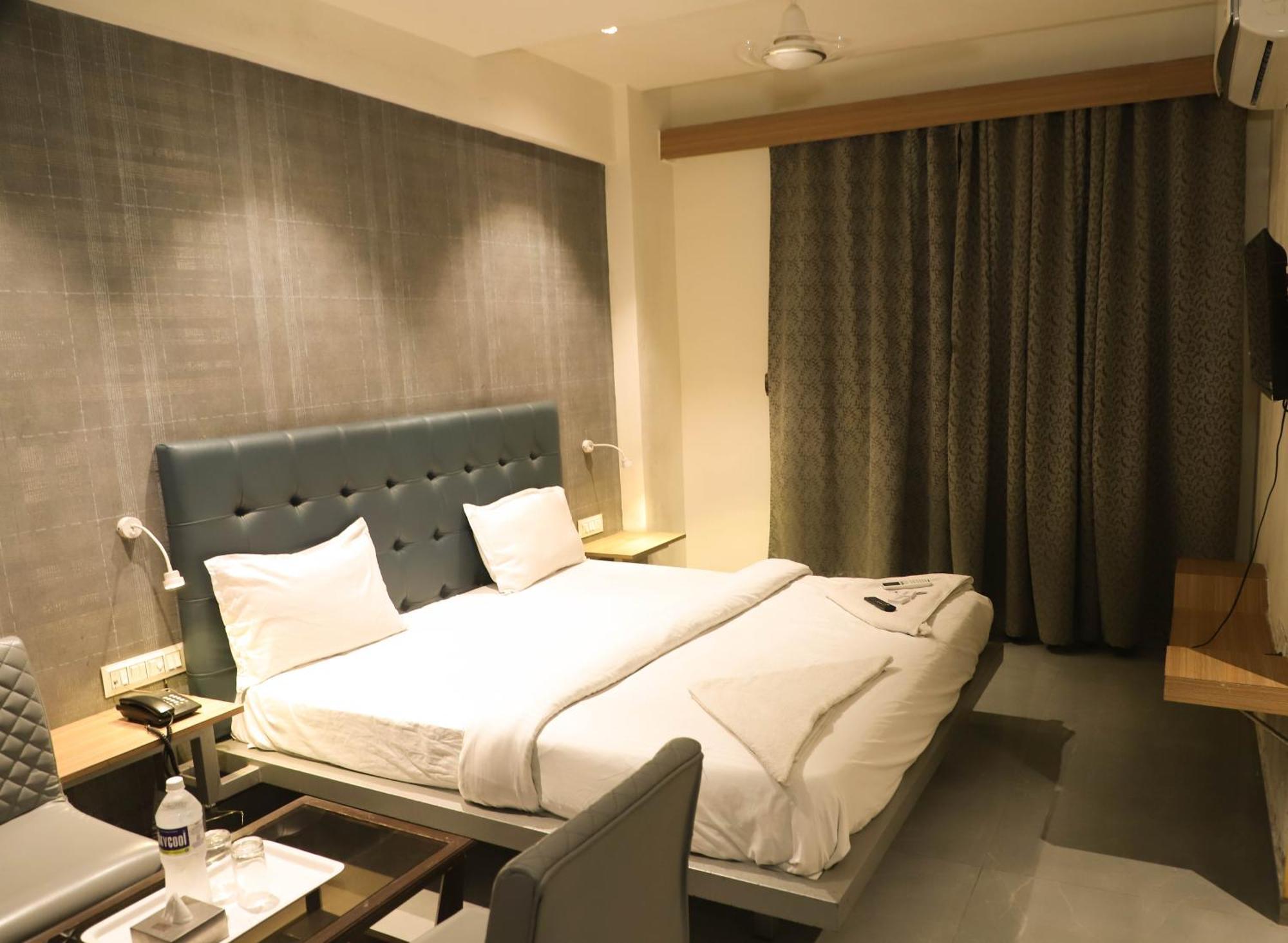 Hotel Arc Palace Bhiwandi エクステリア 写真