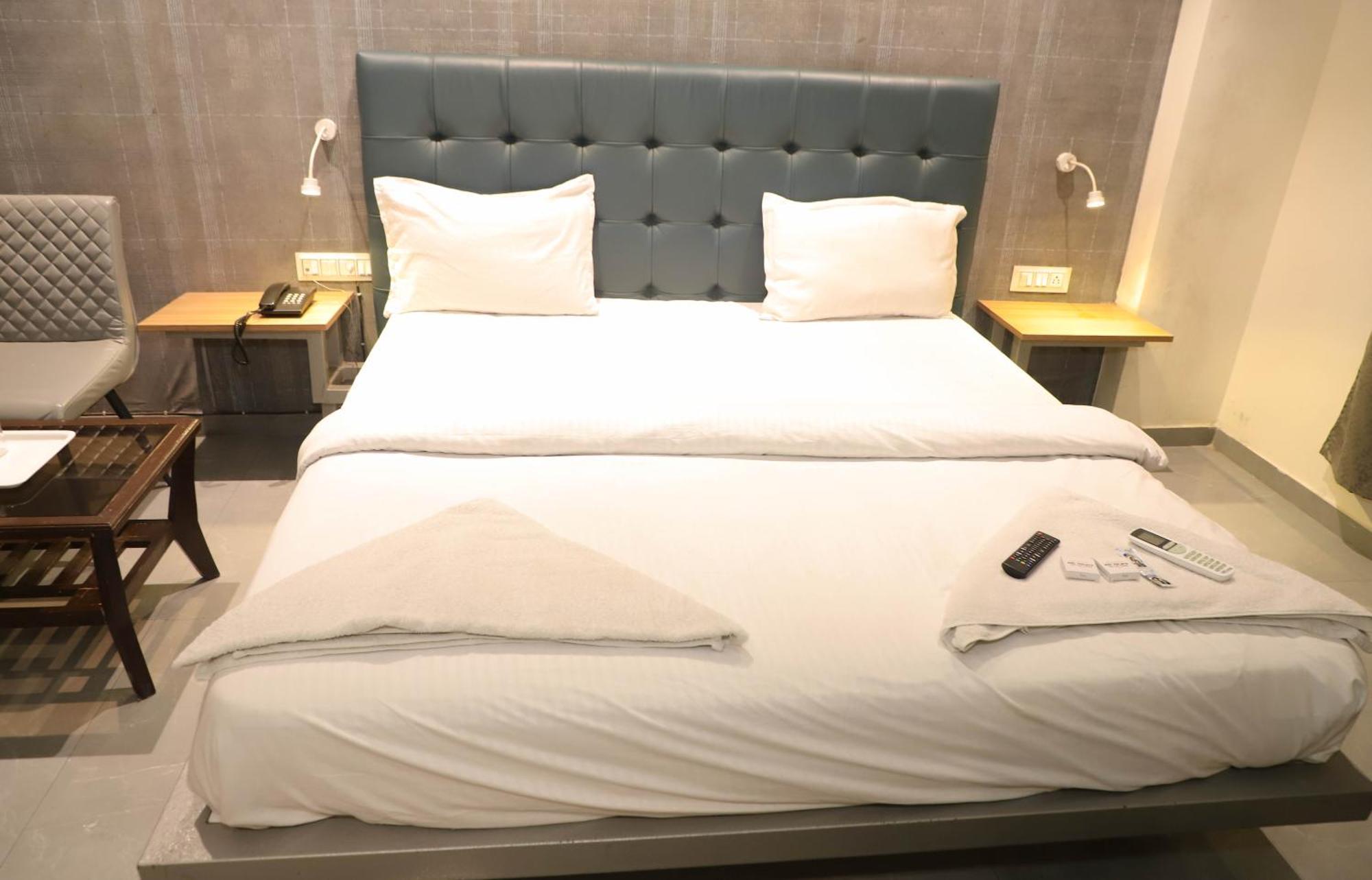 Hotel Arc Palace Bhiwandi エクステリア 写真