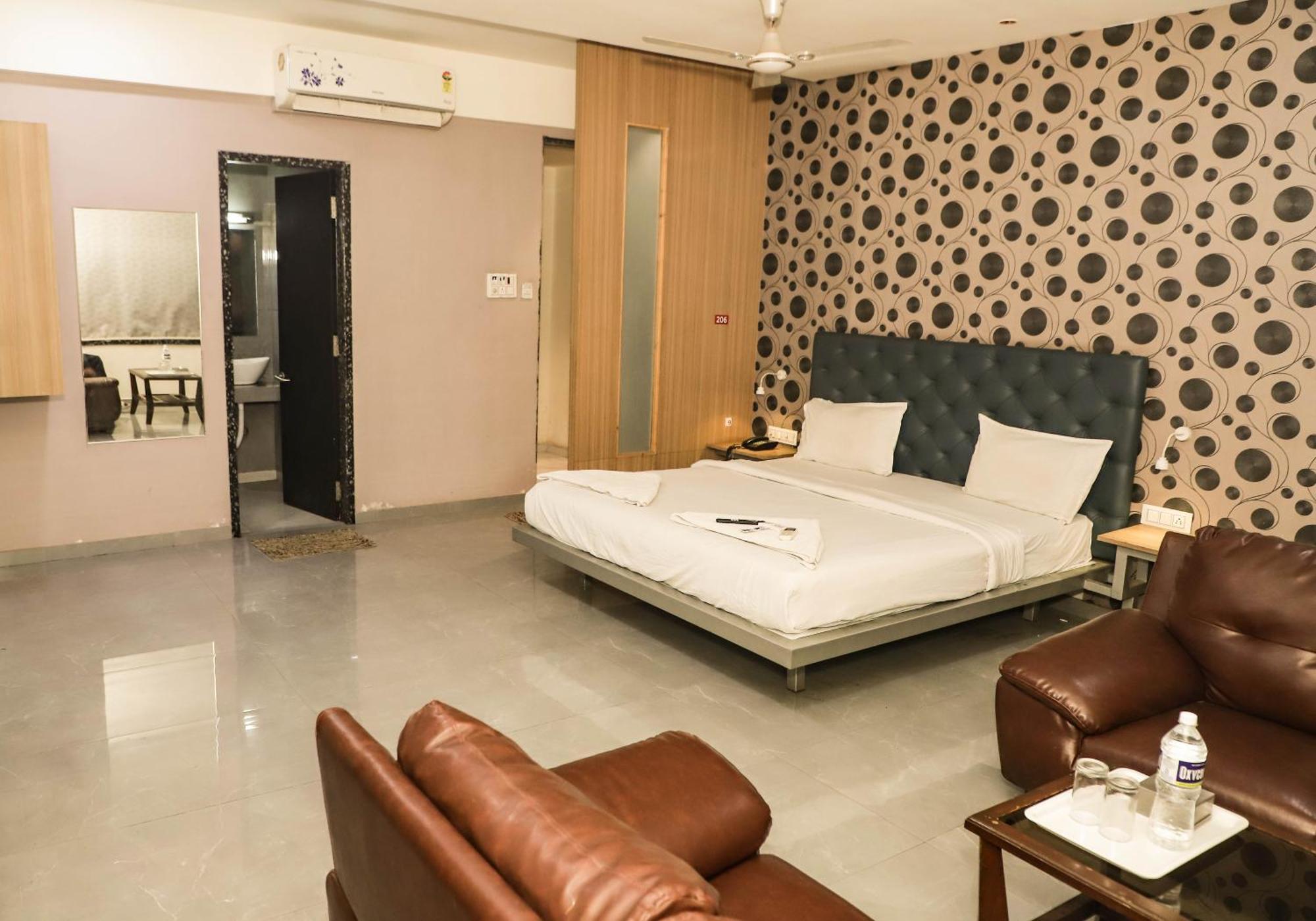 Hotel Arc Palace Bhiwandi エクステリア 写真